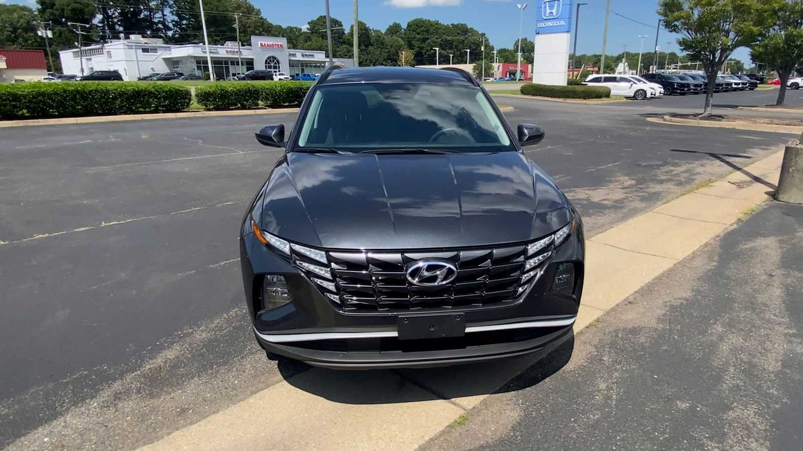 Thumbnail: 2024 Hyundai Tucson - 3