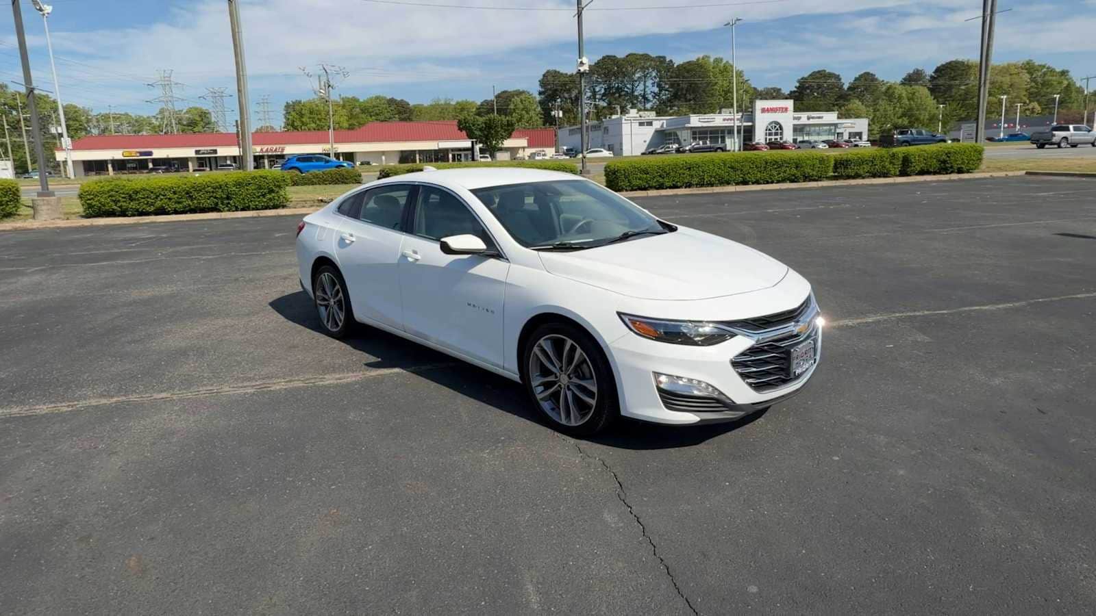 Thumbnail: 2023 Chevrolet Malibu - 2