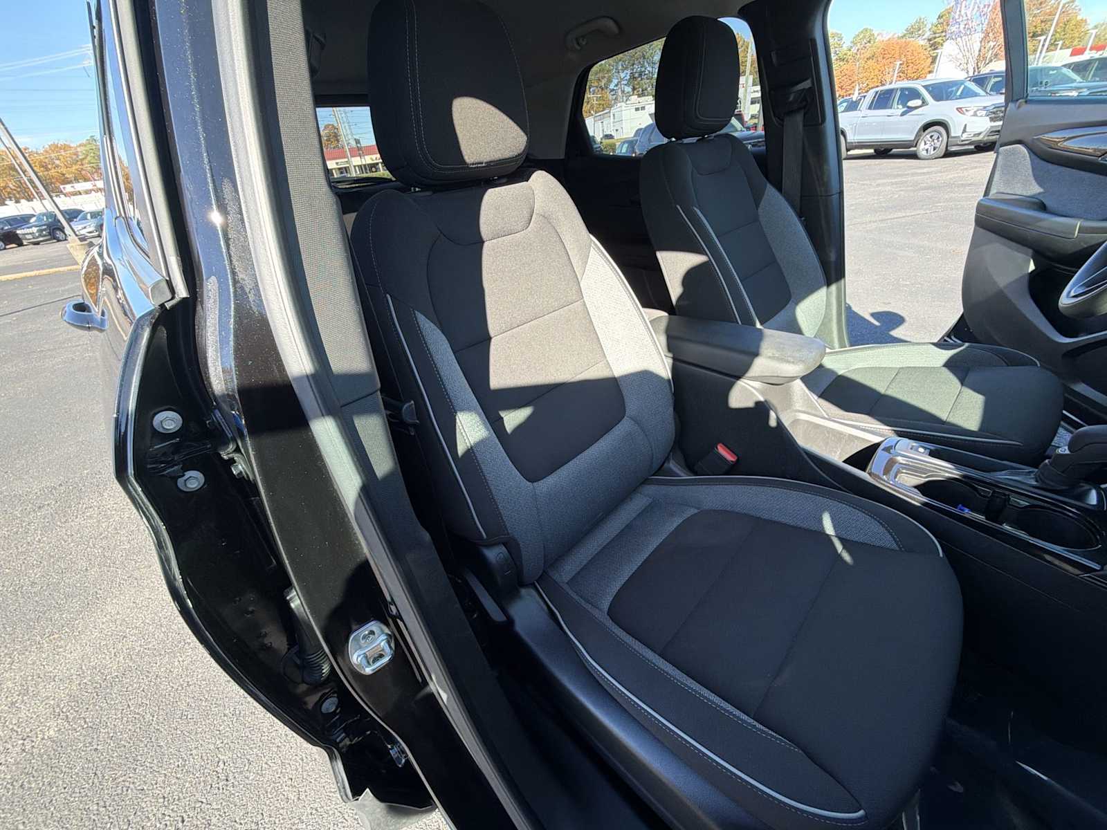 Thumbnail: 2024 Chevrolet TrailBlazer - 25