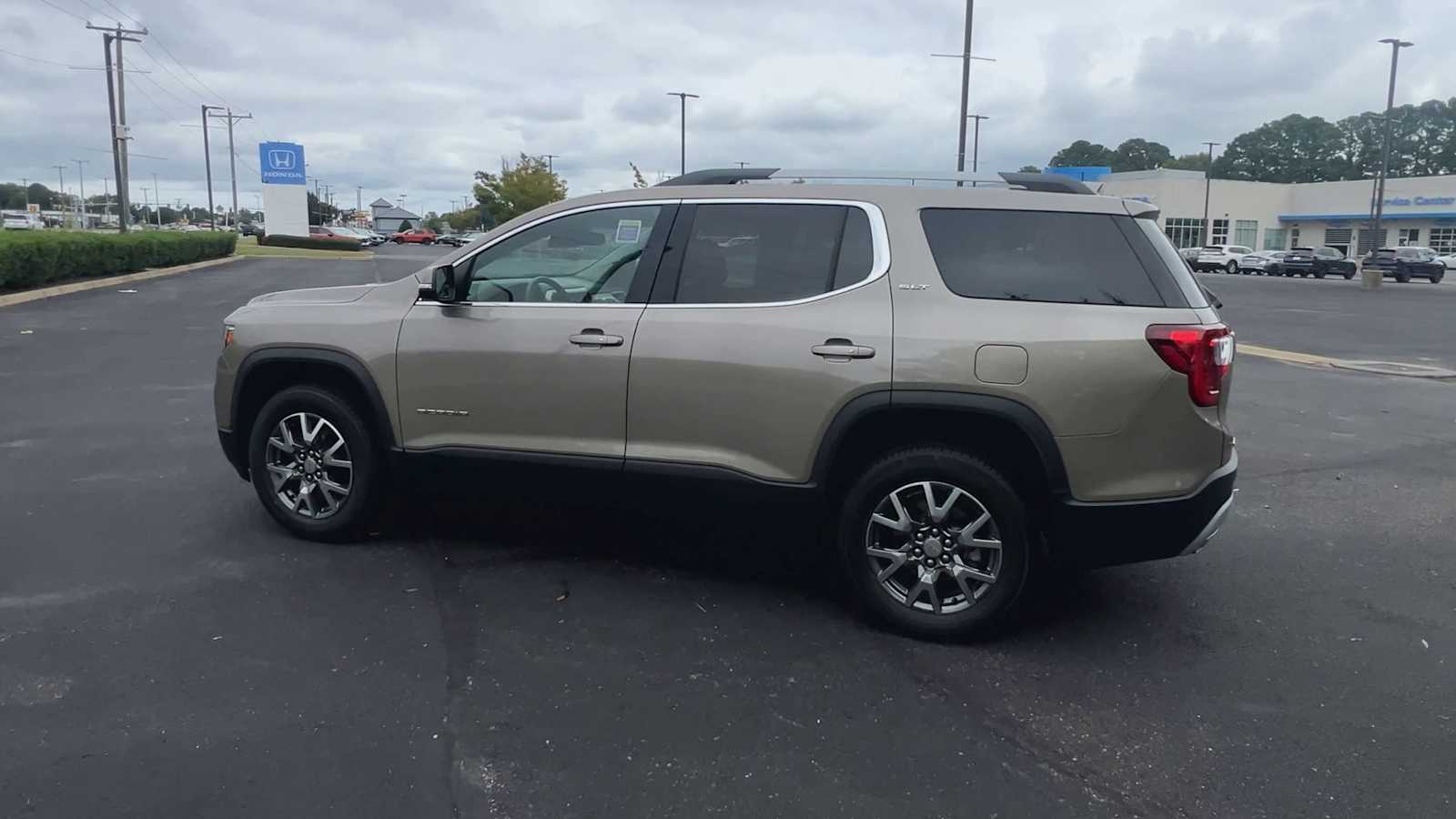 Thumbnail: 2023 GMC Acadia - 6