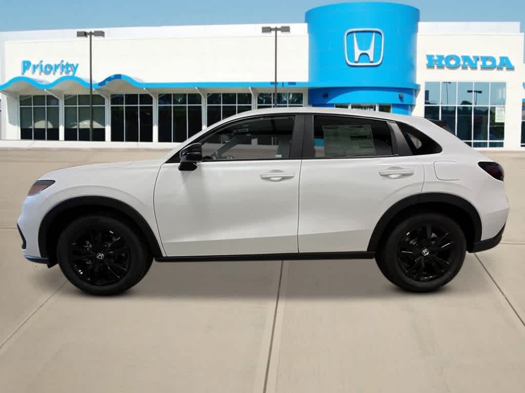 Thumbnail: 2027 Honda HR-V - 2