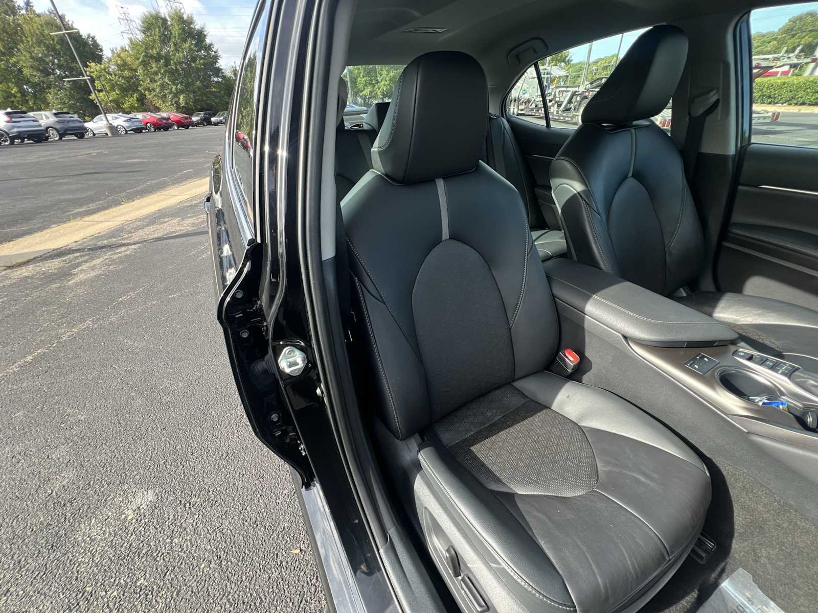 Thumbnail: 2023 Toyota Camry - 25