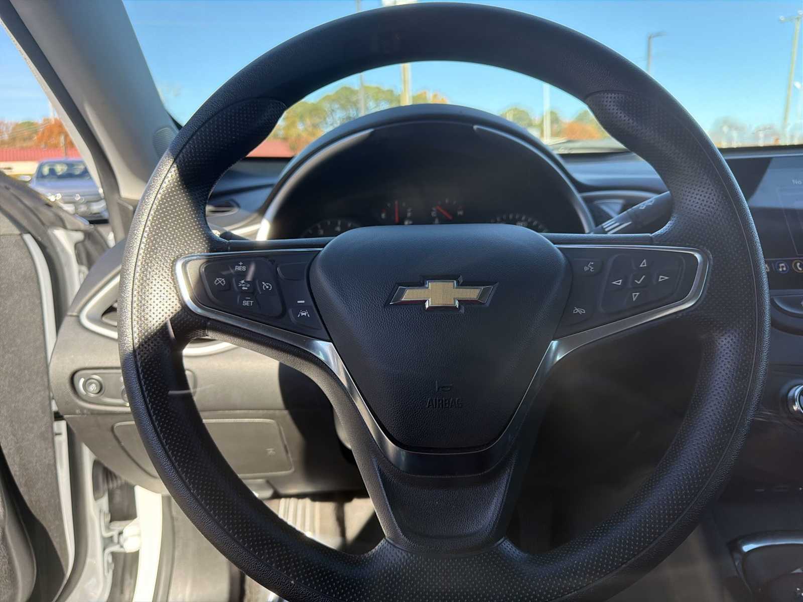 Thumbnail: 2024 Chevrolet Malibu - 11