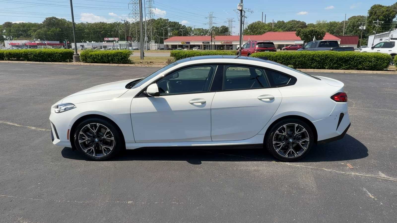 Thumbnail: 2025 BMW 2 Series - 5