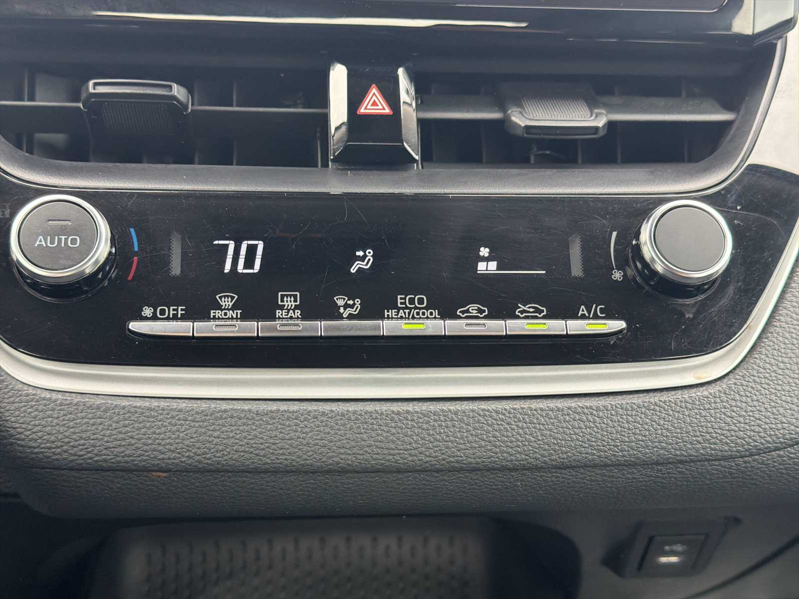 Thumbnail: 2023 Toyota Corolla - 16