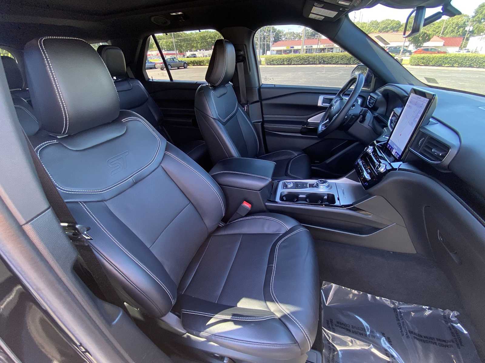 Thumbnail: 2023 Ford Explorer - 27