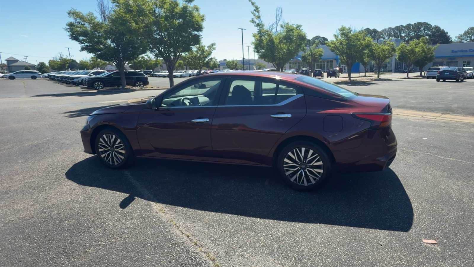 Thumbnail: 2024 Nissan Altima - 6
