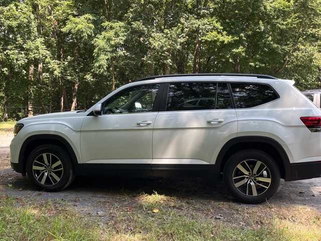 Thumbnail: 2022 Volkswagen Atlas - 1