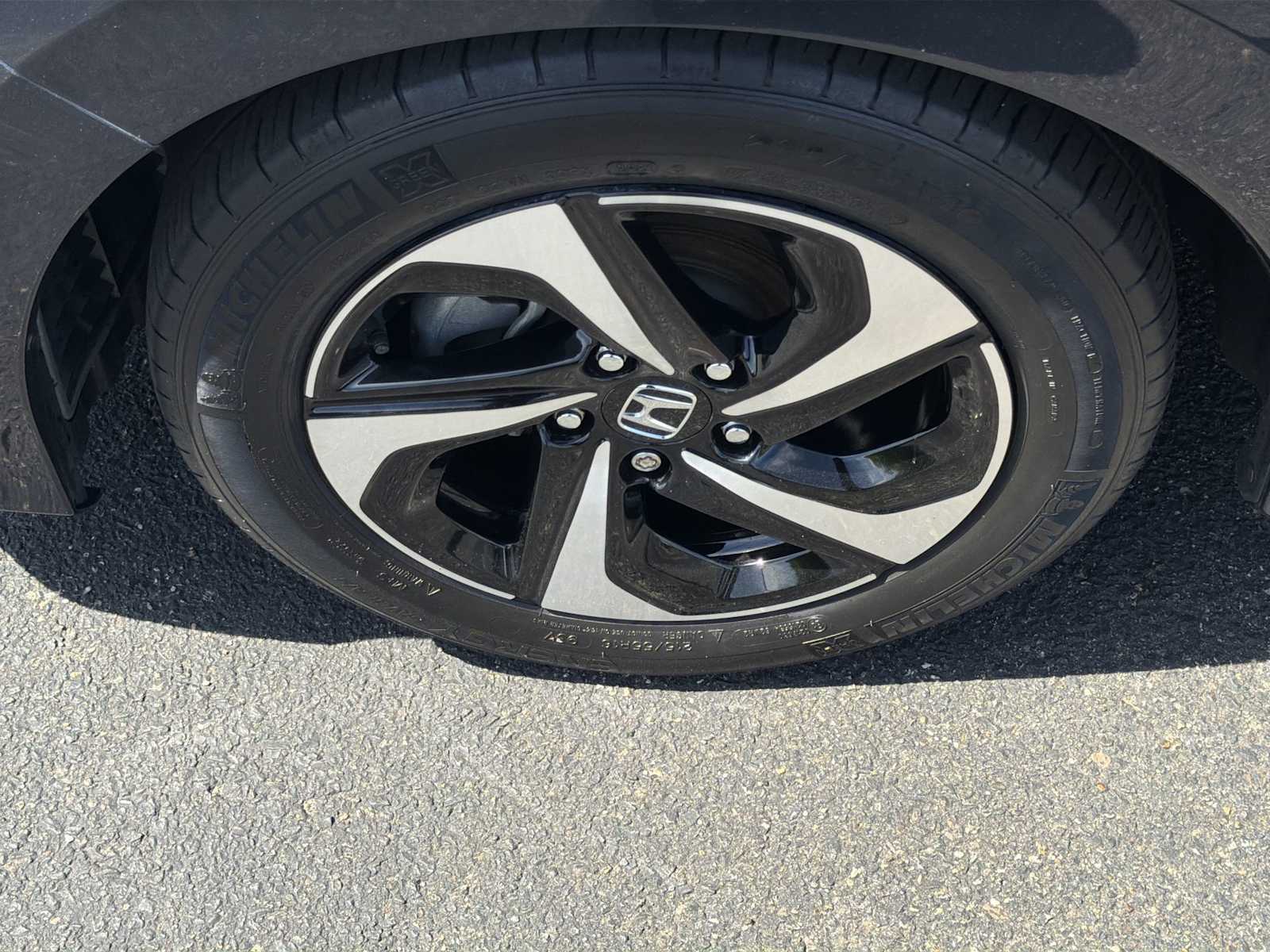 Thumbnail: 2022 Honda Insight - 18