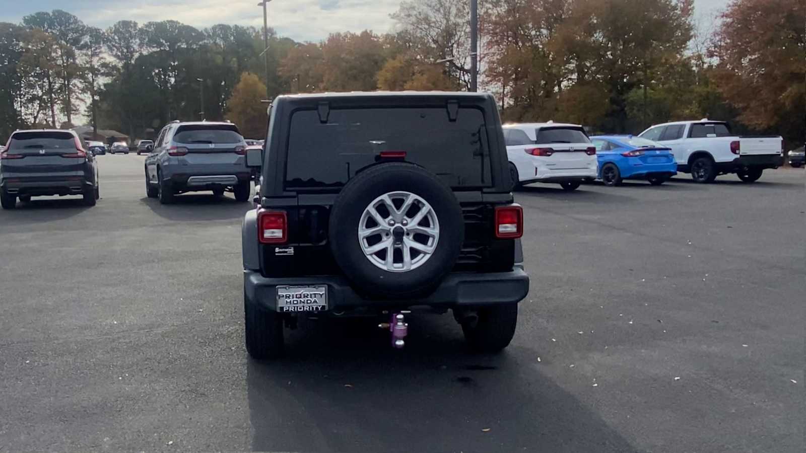 Thumbnail: 2023 Jeep Wrangler - 7