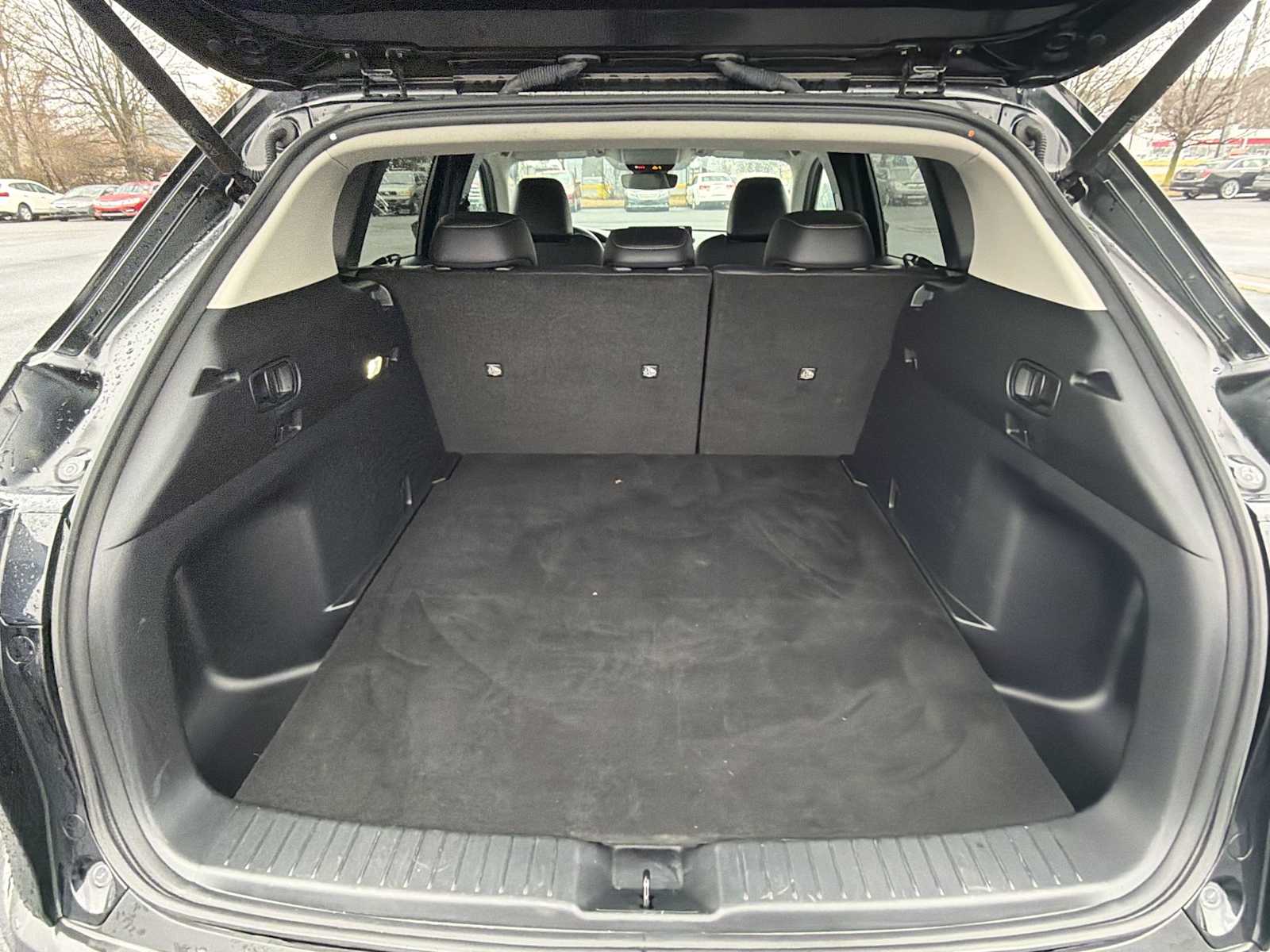 Thumbnail: 2024 Mazda CX-50 - 19