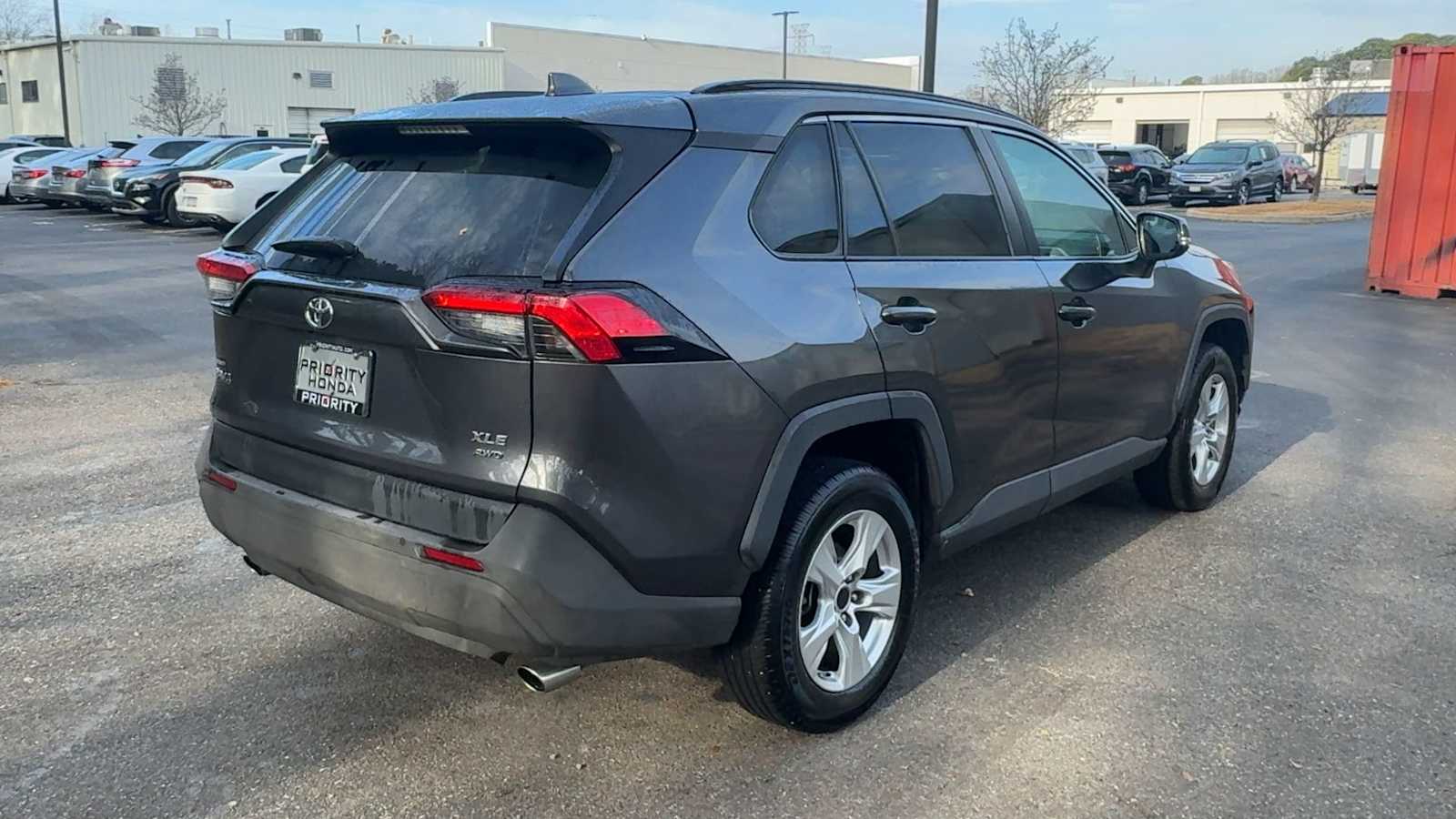 Thumbnail: 2019 Toyota RAV4 - 8