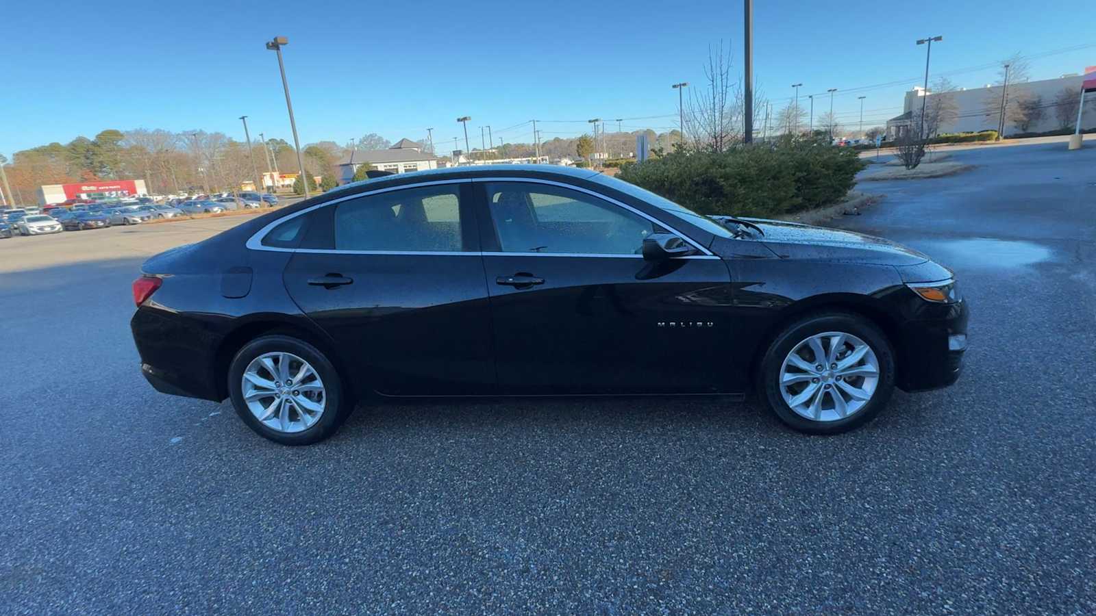 Thumbnail: 2024 Chevrolet Malibu - 9