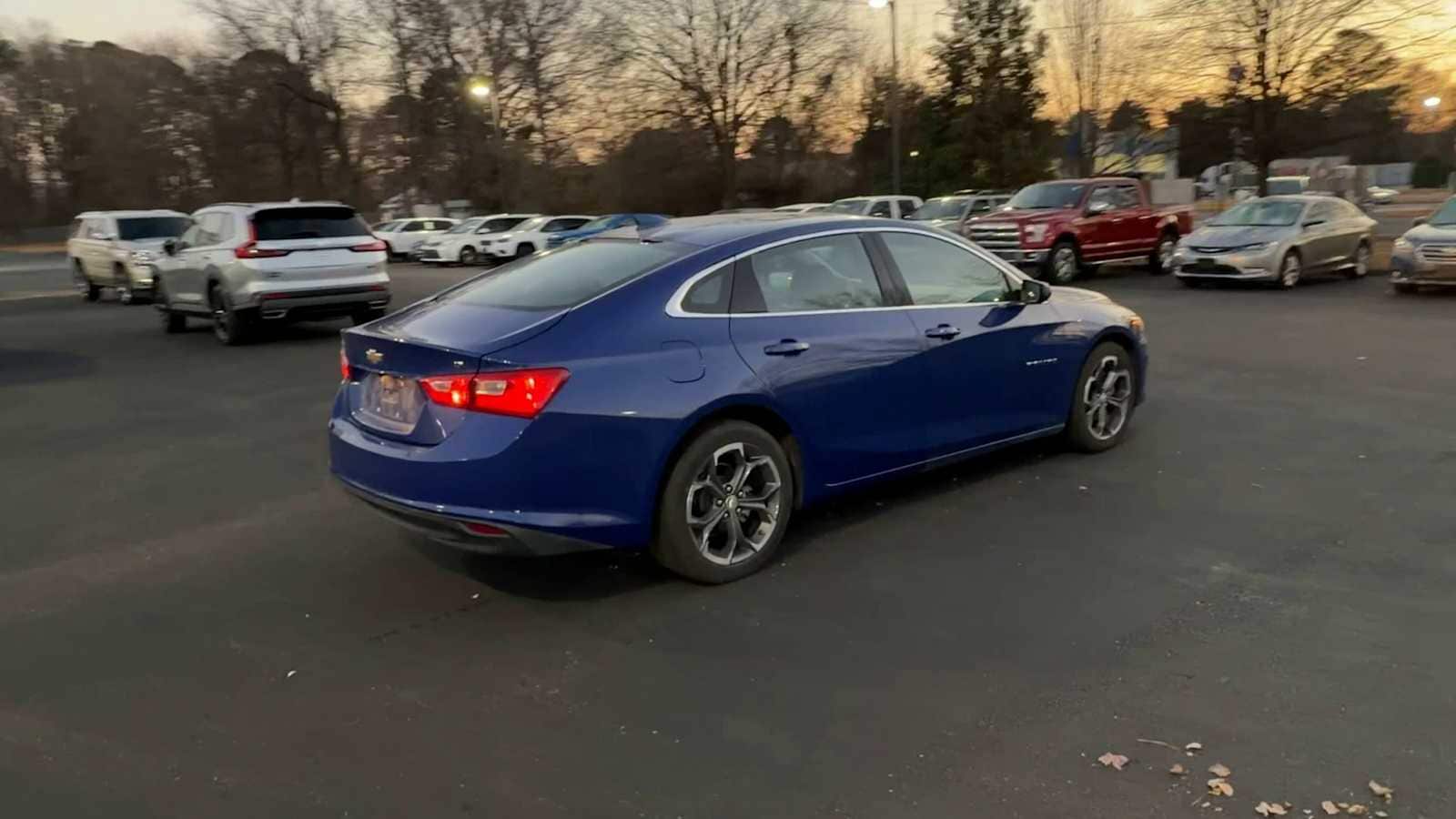 Thumbnail: 2023 Chevrolet Malibu - 8