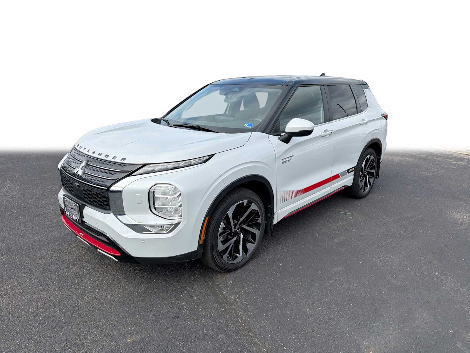 Thumbnail: 2024 Mitsubishi Outlander - 1