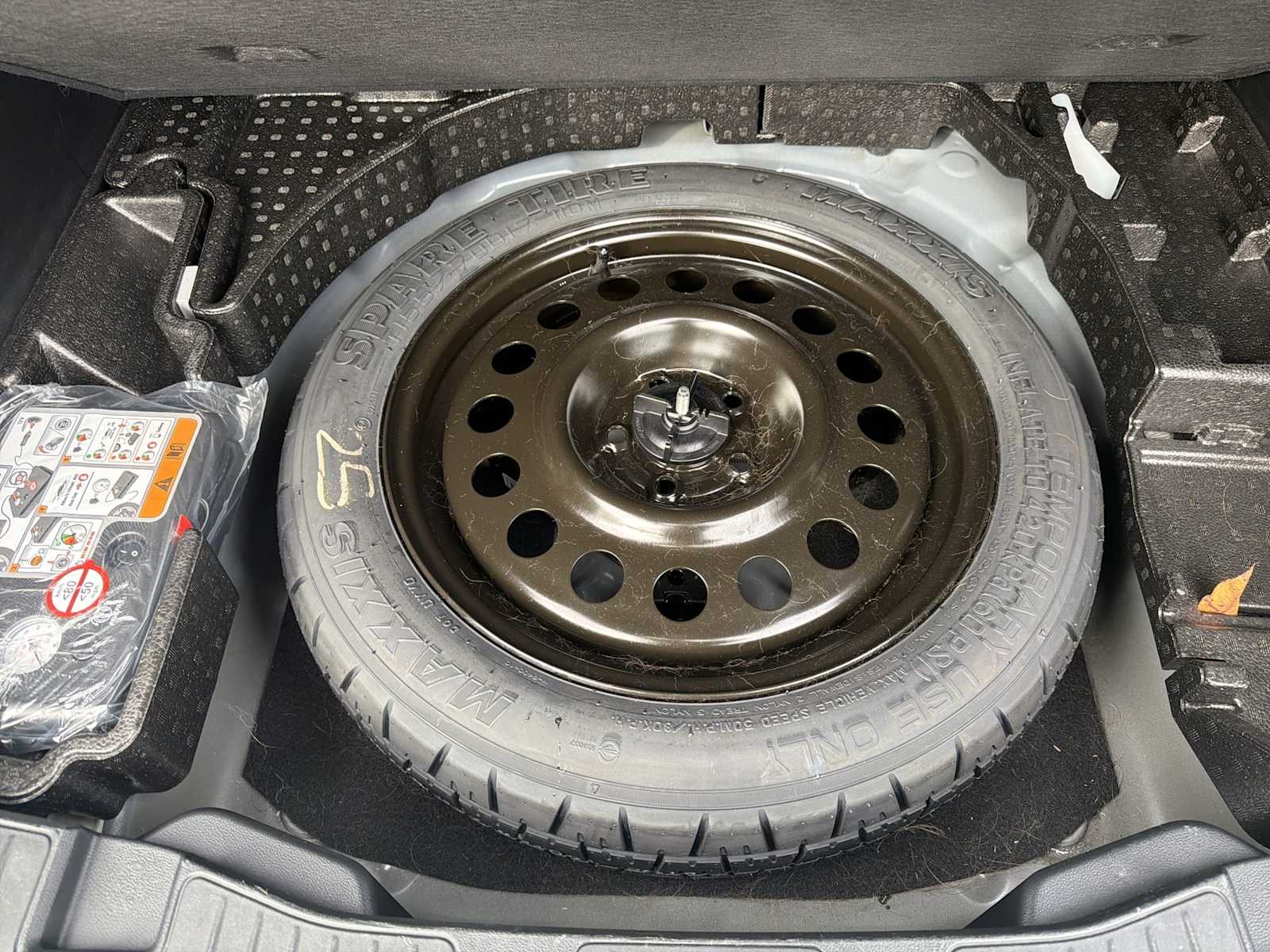 Thumbnail: 2025 Ford Escape - 20