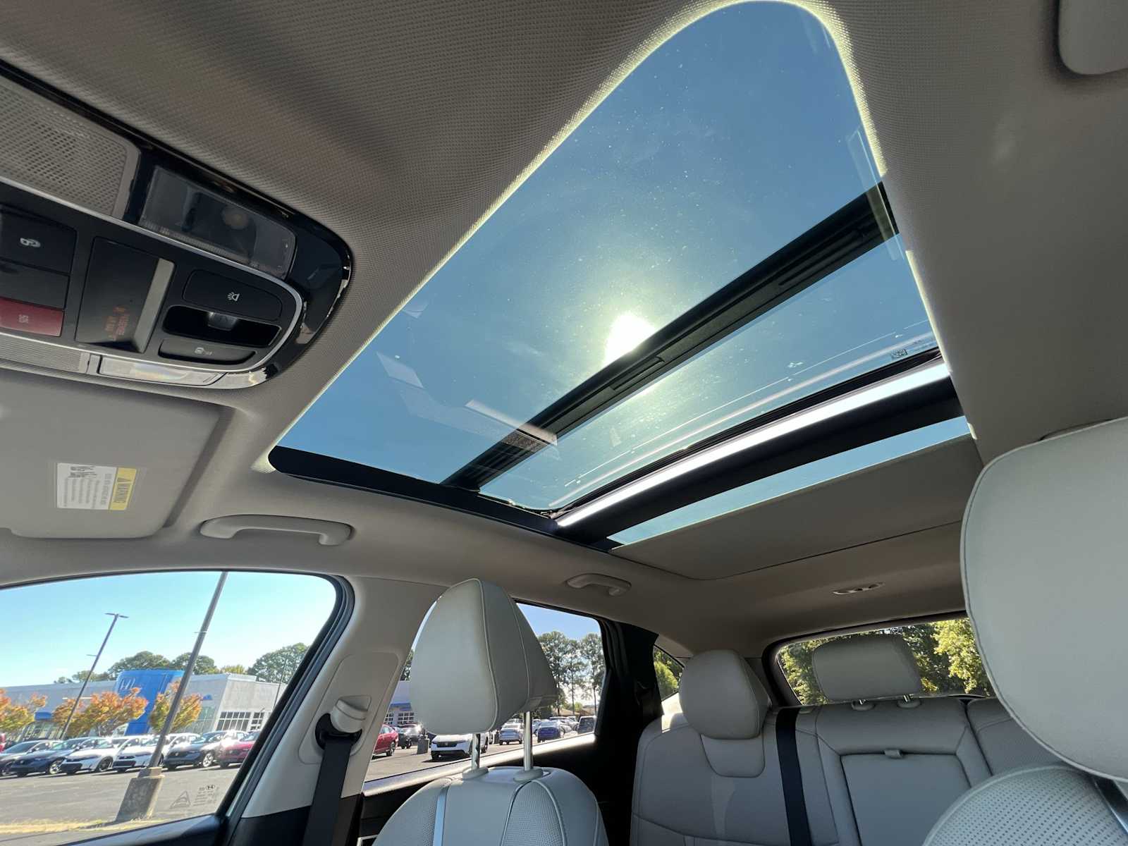 Thumbnail: 2023 Hyundai Tucson - 16