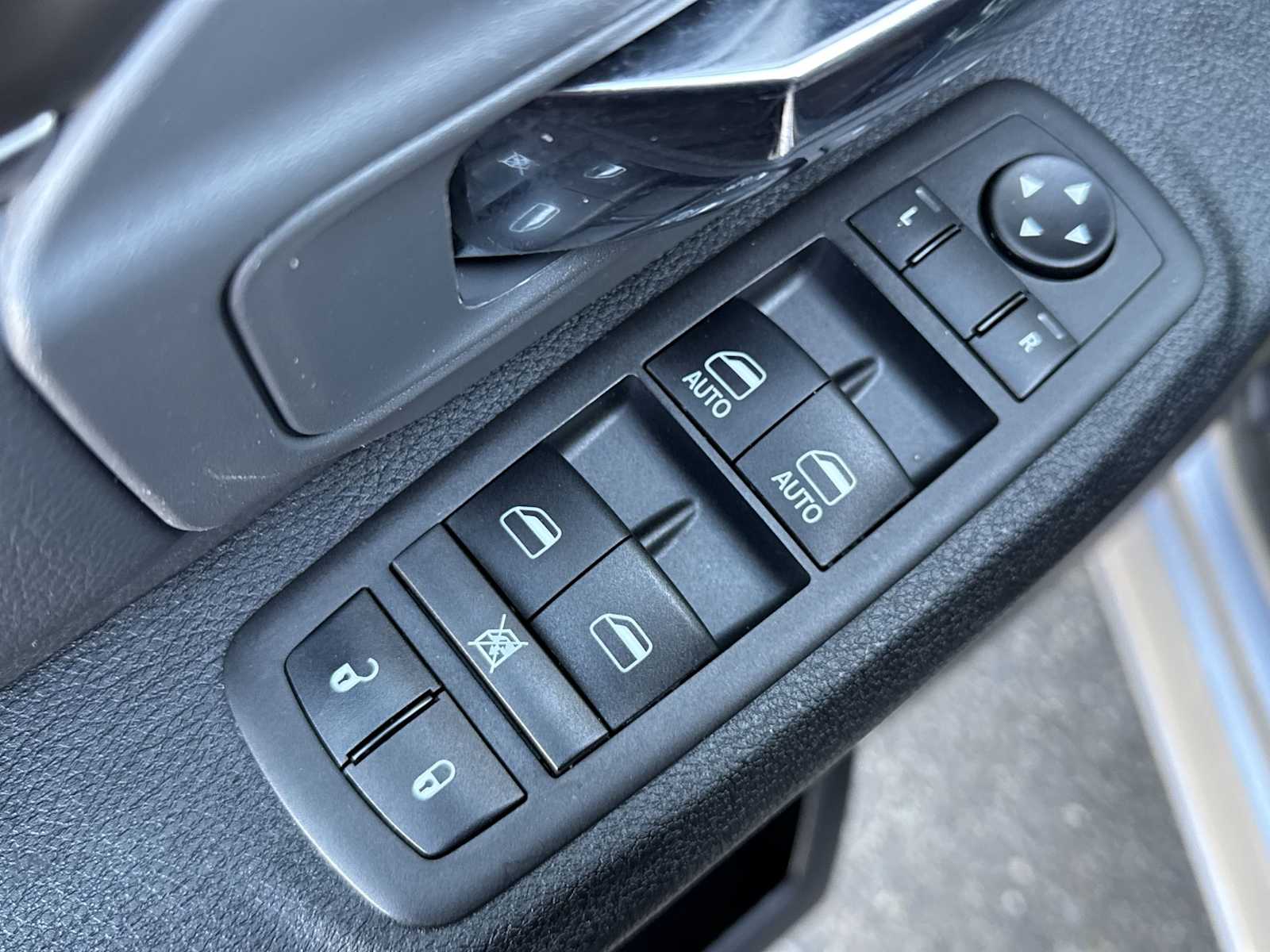 Thumbnail: 2024 RAM 1500 Classic - 15