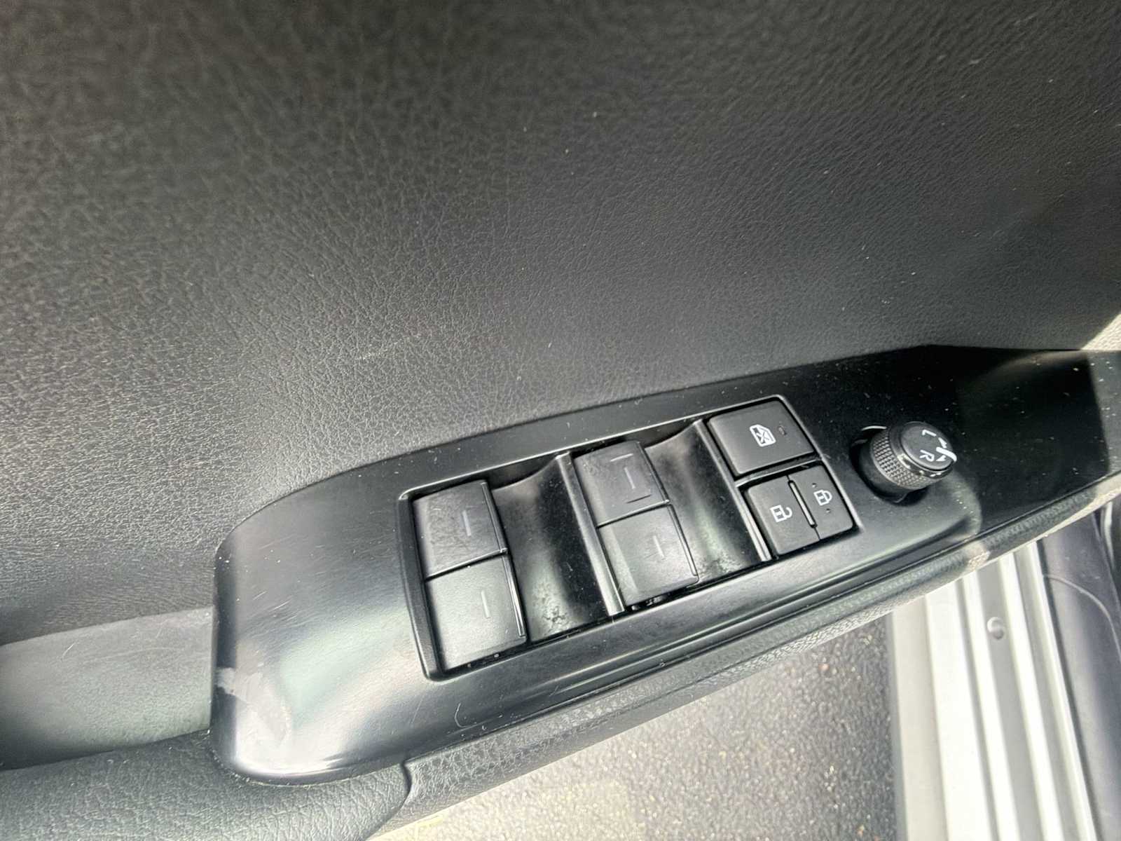 Thumbnail: 2025 Toyota Camry - 15