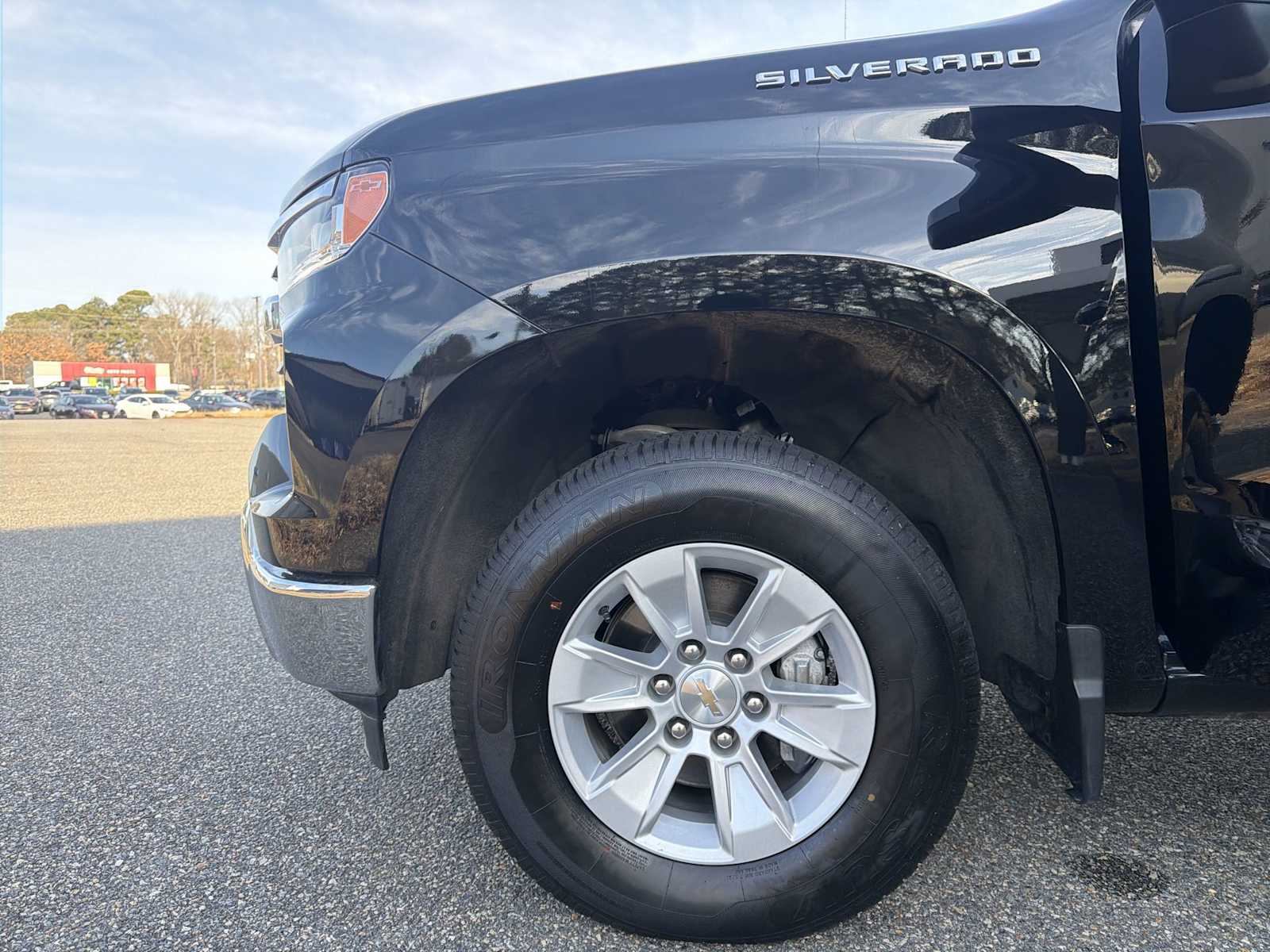 Thumbnail: 2025 Chevrolet Silverado 1500 - 18