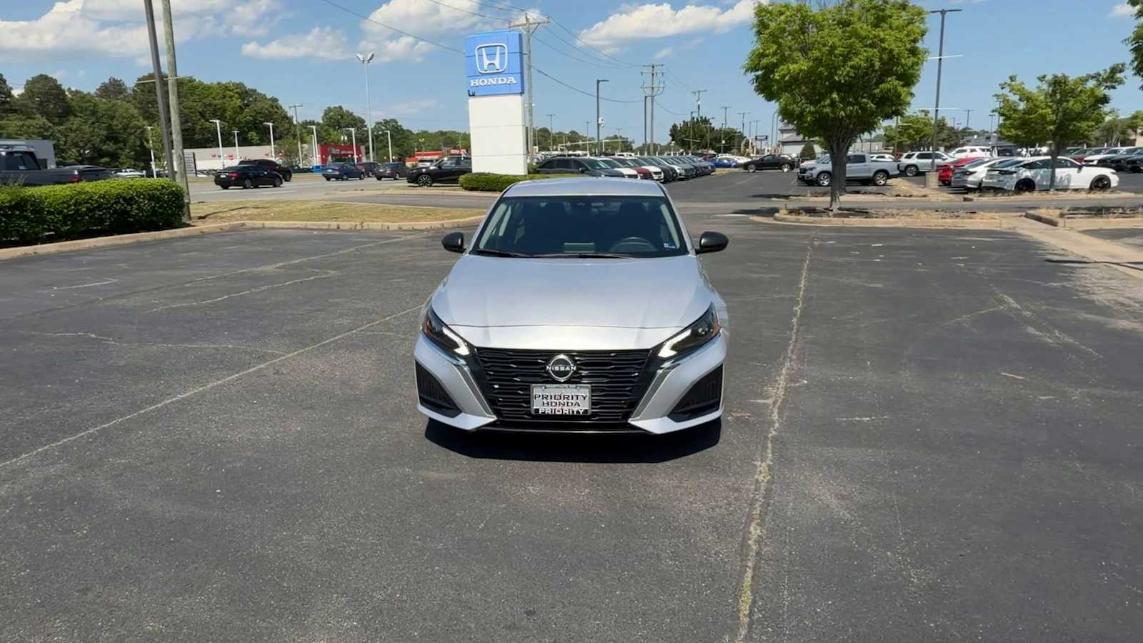 Thumbnail: 2024 Nissan Altima - 3