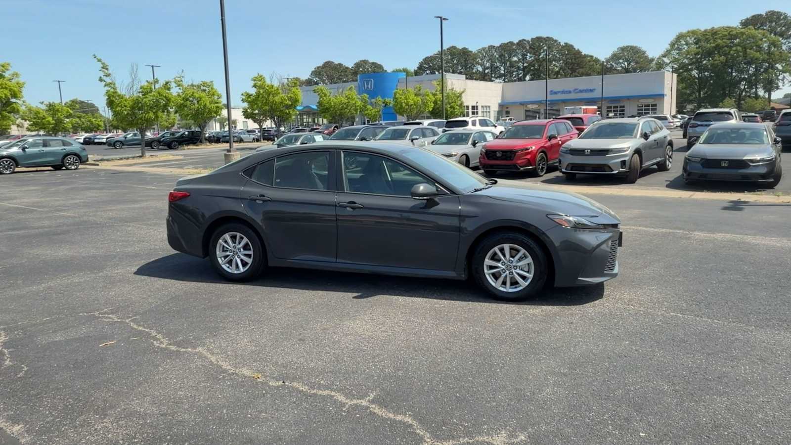 Thumbnail: 2025 Toyota Camry - 9