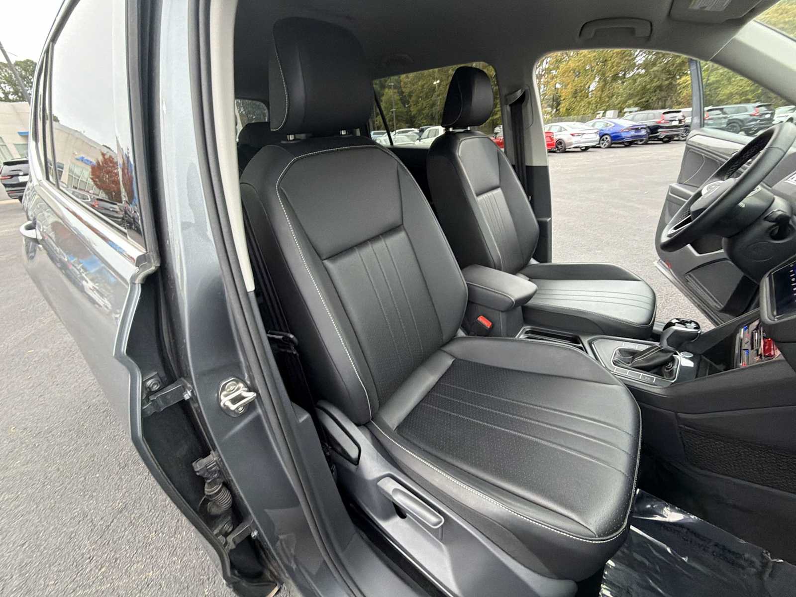 Thumbnail: 2024 Volkswagen Tiguan - 26