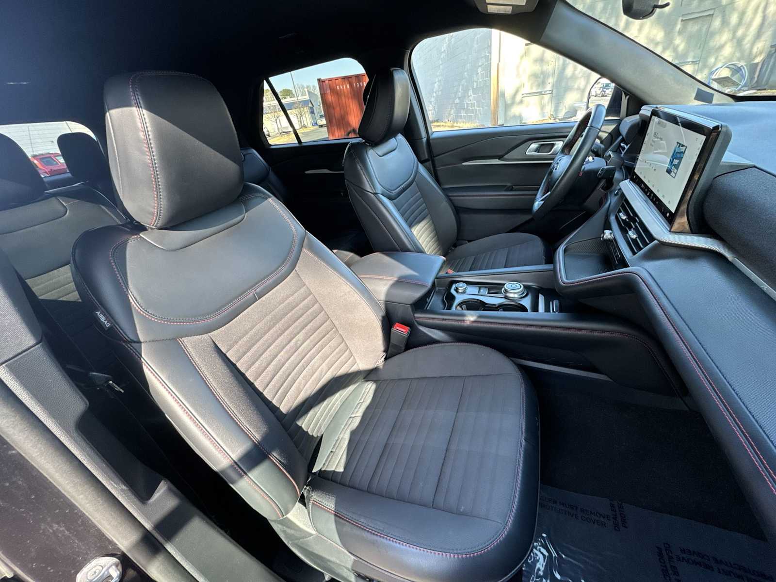 Thumbnail: 2025 Ford Explorer - 26