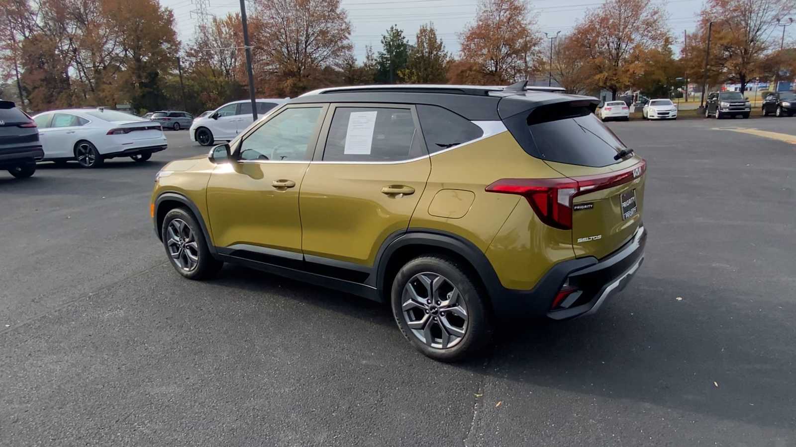 Thumbnail: 2024 Kia Seltos - 6