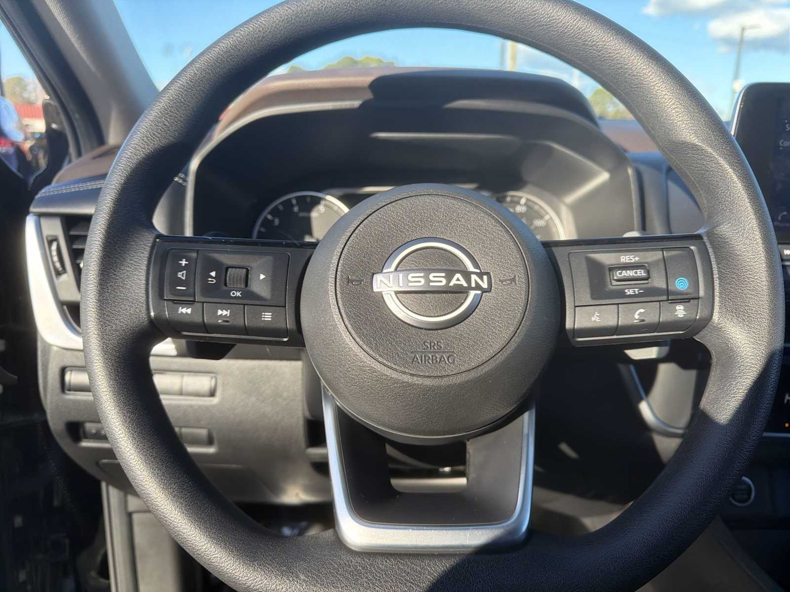 Thumbnail: 2023 Nissan Rogue - 11