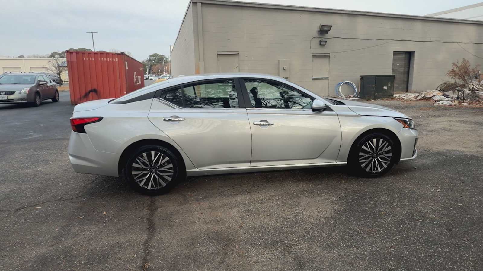 Thumbnail: 2024 Nissan Altima - 9