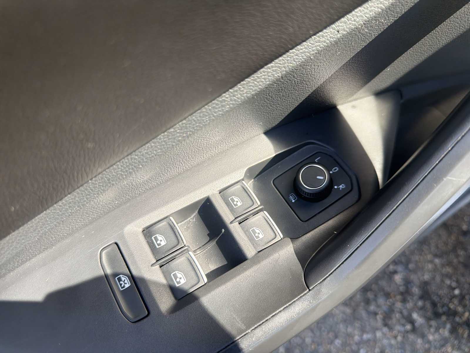 Thumbnail: 2024 Volkswagen Jetta - 27