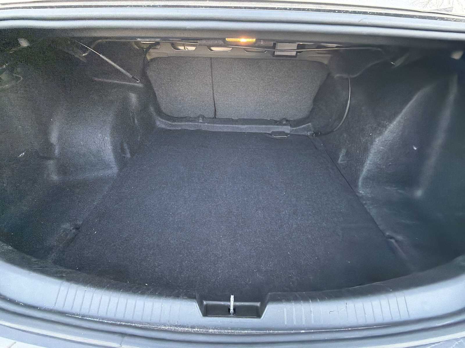 Thumbnail: 2022 Chevrolet Malibu - 19