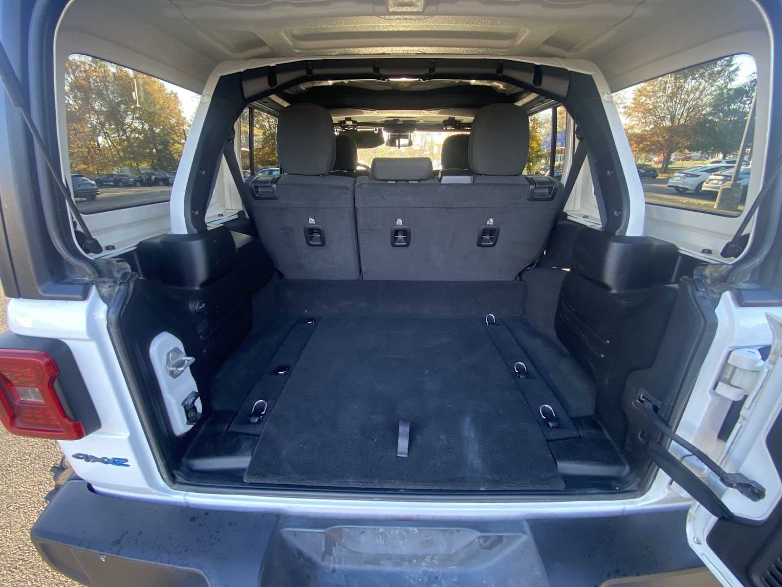 Thumbnail: 2024 Jeep Wrangler - 19