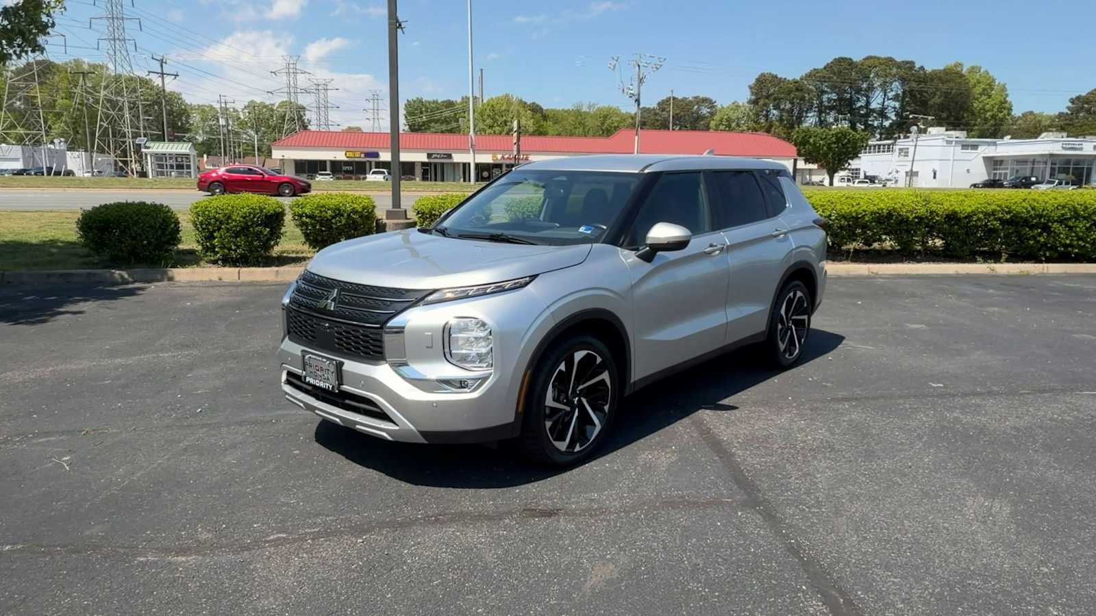 Thumbnail: 2024 Mitsubishi Outlander - 4