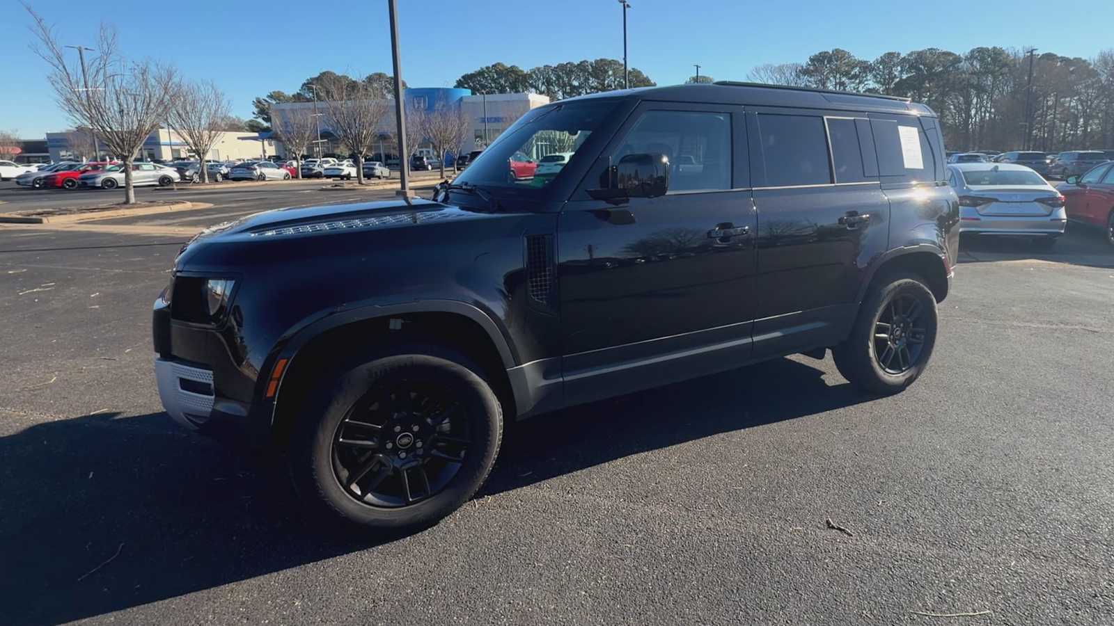 Thumbnail: 2025 Land Rover Defender - 4