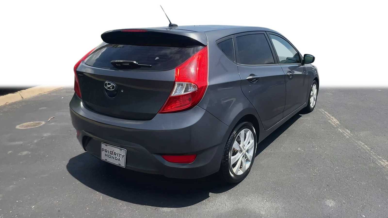 Thumbnail: 2012 Hyundai Accent - 8