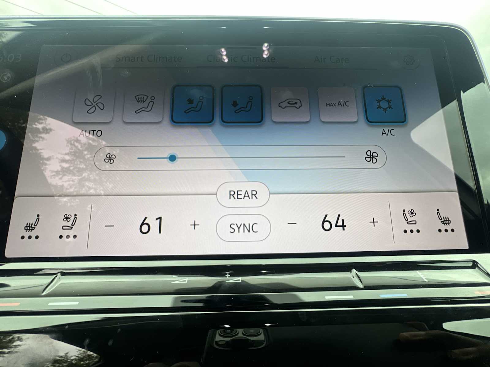 Thumbnail: 2025 Volkswagen Atlas - 16