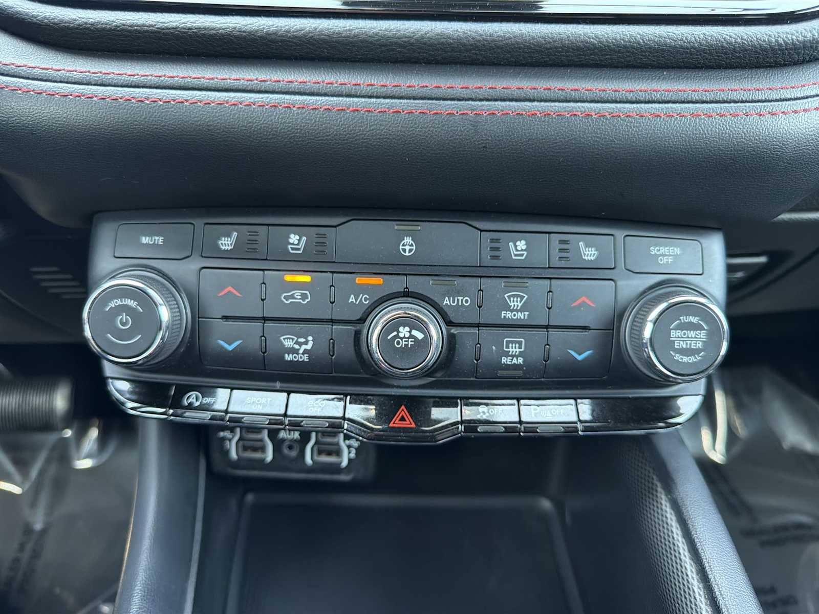 Thumbnail: 2024 Dodge Durango - 17