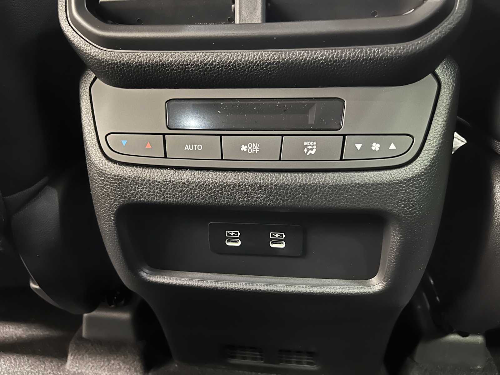 Thumbnail: 2026 Honda Pilot - 26