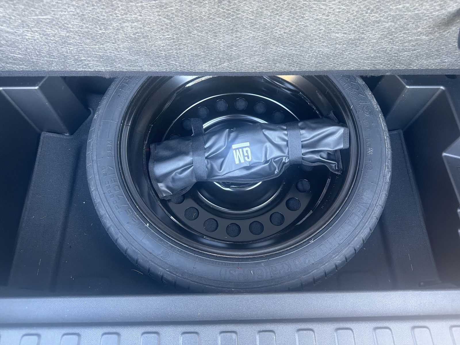 Thumbnail: 2019 Chevrolet Equinox - 20