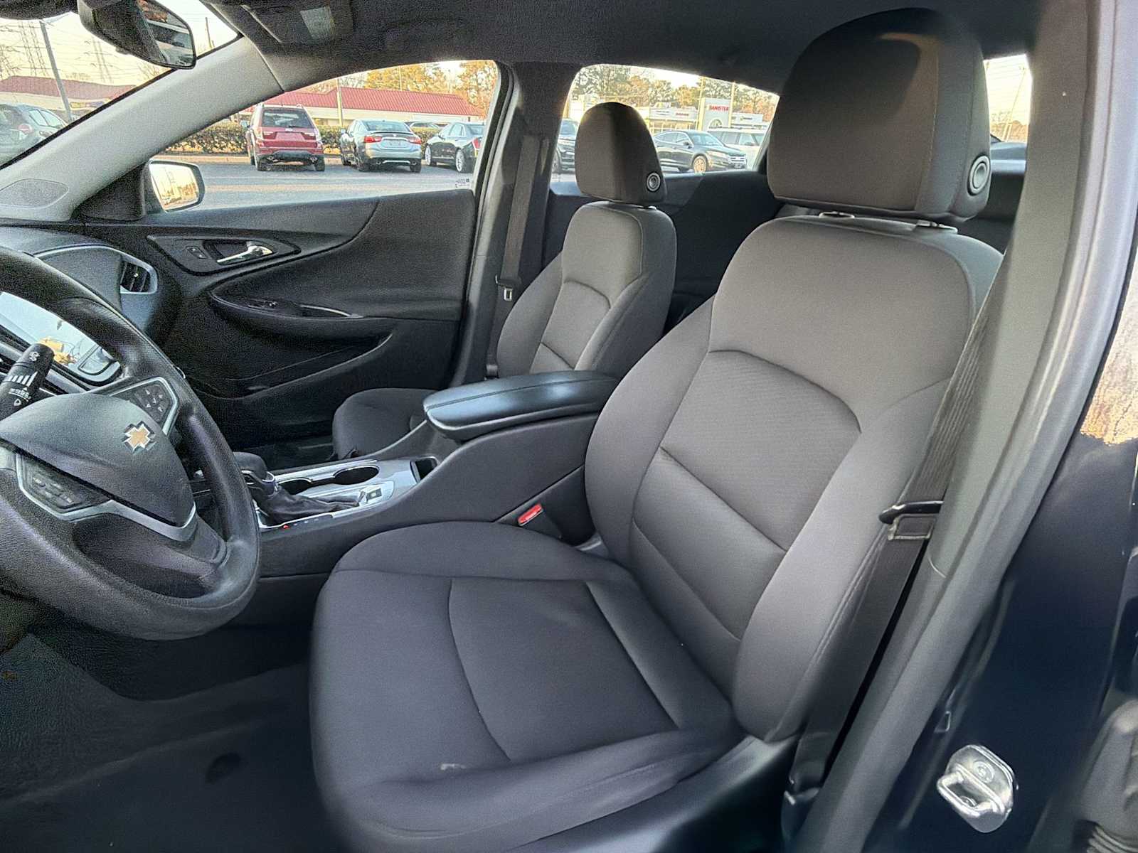 Thumbnail: 2022 Chevrolet Malibu - 13