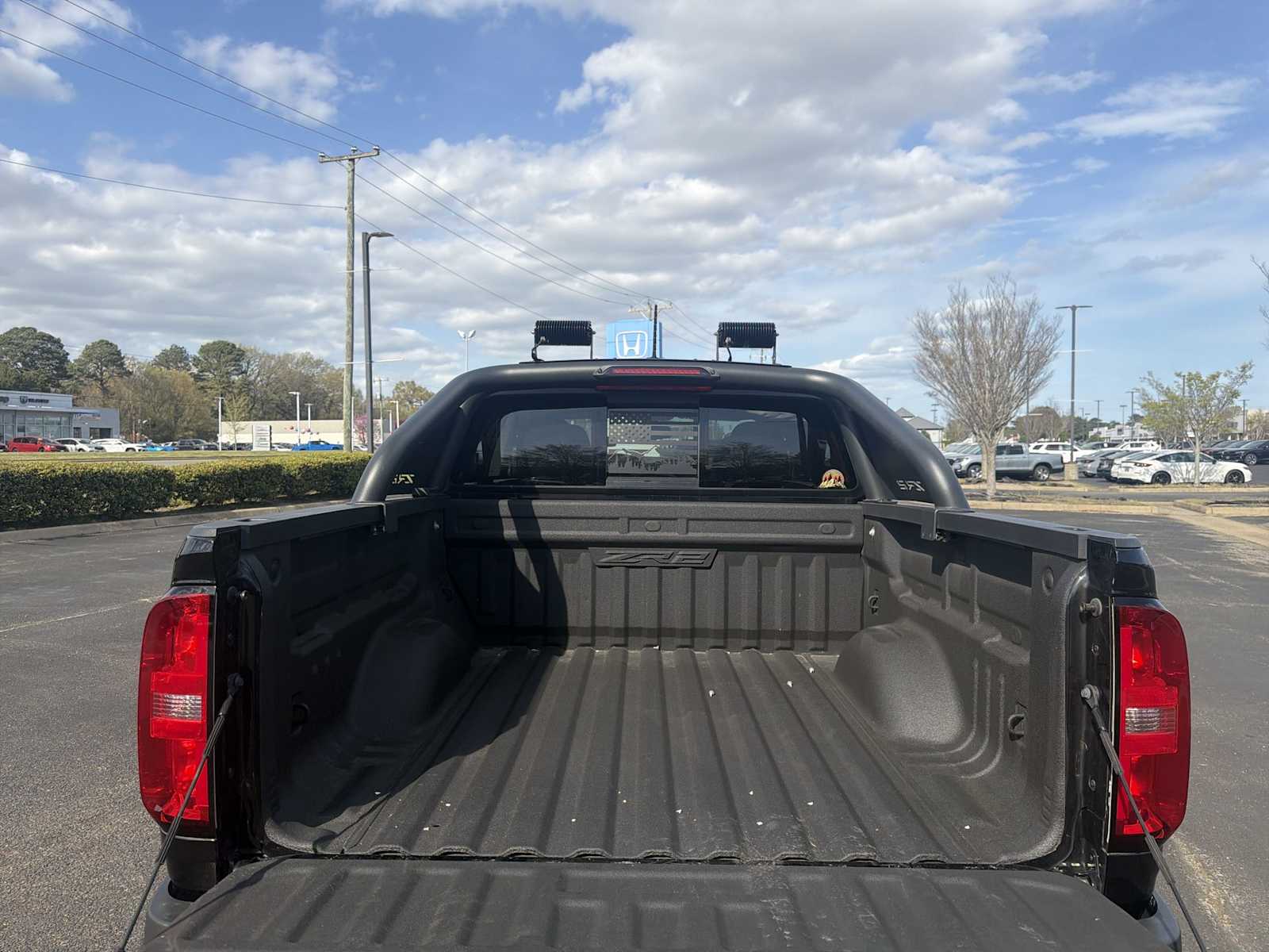 Thumbnail: 2022 Chevrolet Colorado - 20