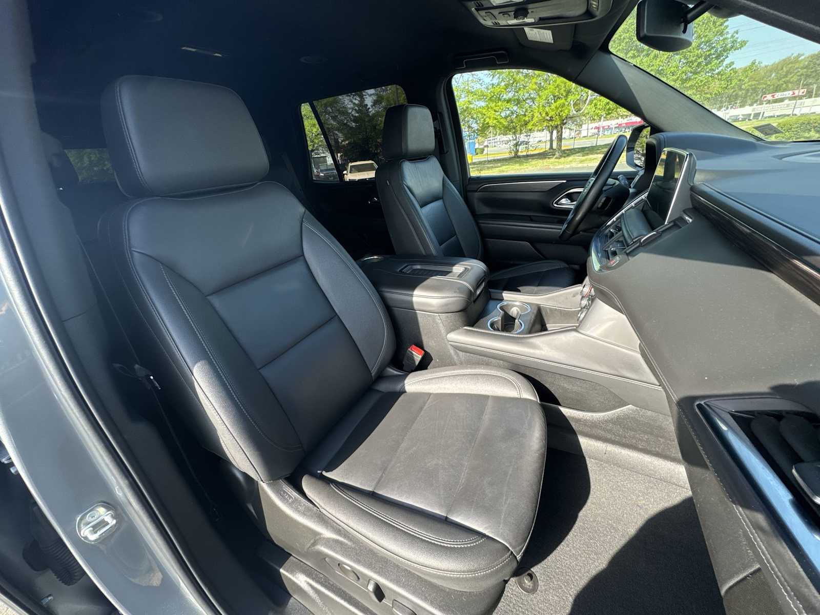 Thumbnail: 2024 Chevrolet Tahoe - 25