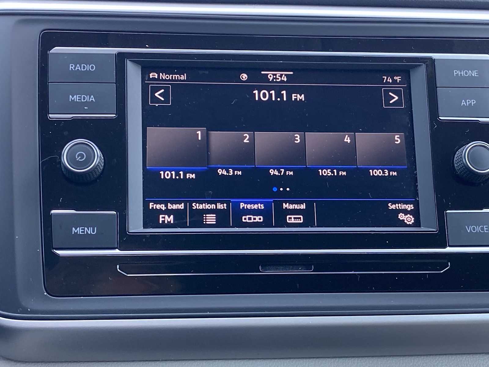 Thumbnail: 2022 Volkswagen Atlas - 12