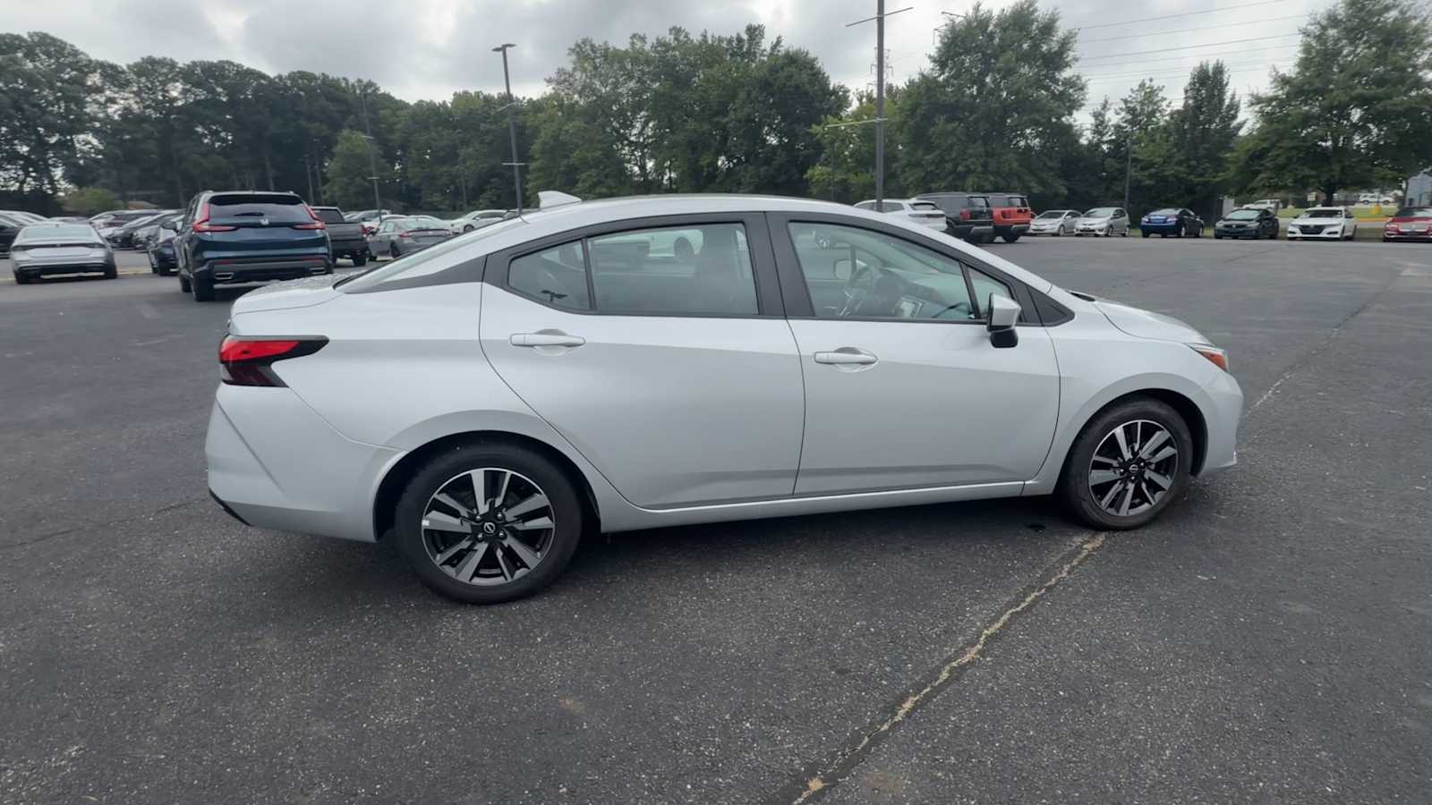Used 2024 Nissan Sedan 1.6 SV Brilliant Silver Metallic For Sale