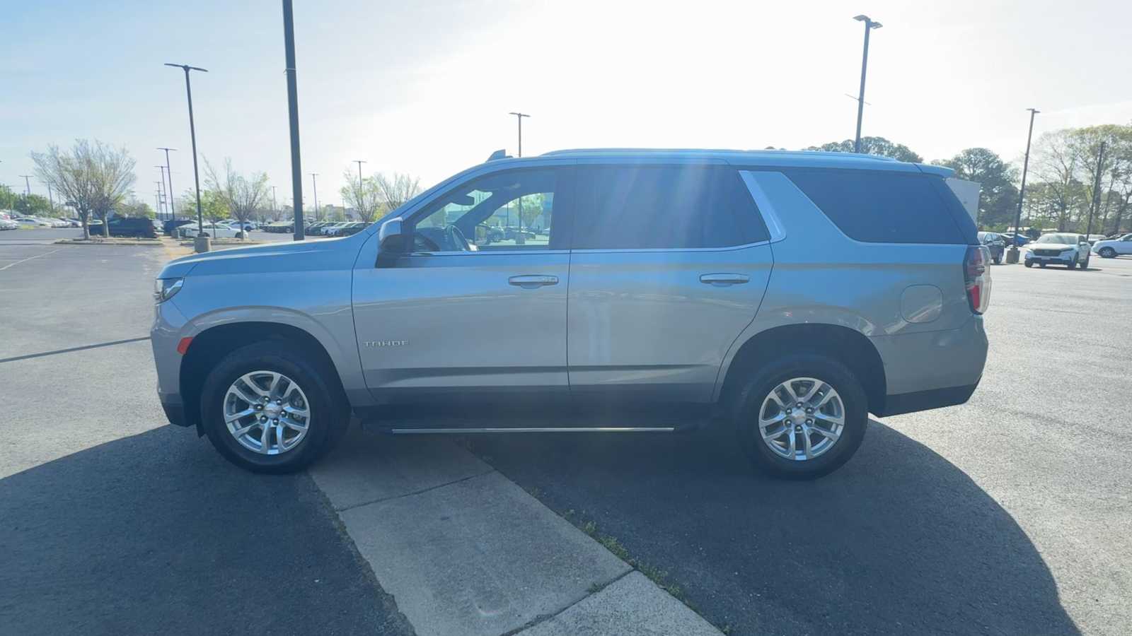 Thumbnail: 2024 Chevrolet Tahoe - 5