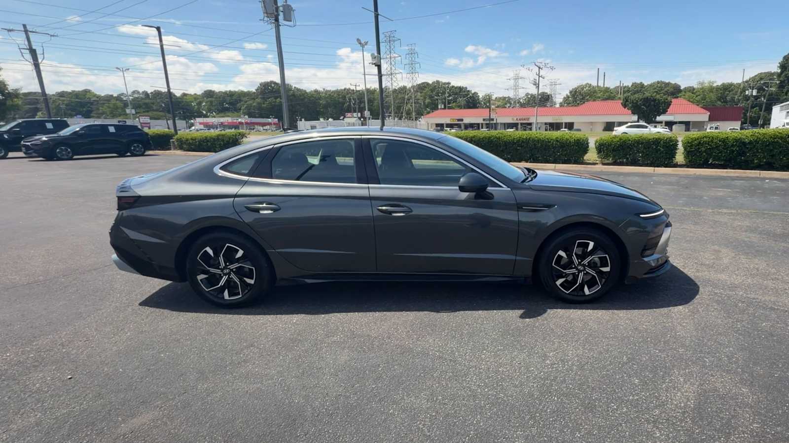Thumbnail: 2025 Hyundai Sonata - 9