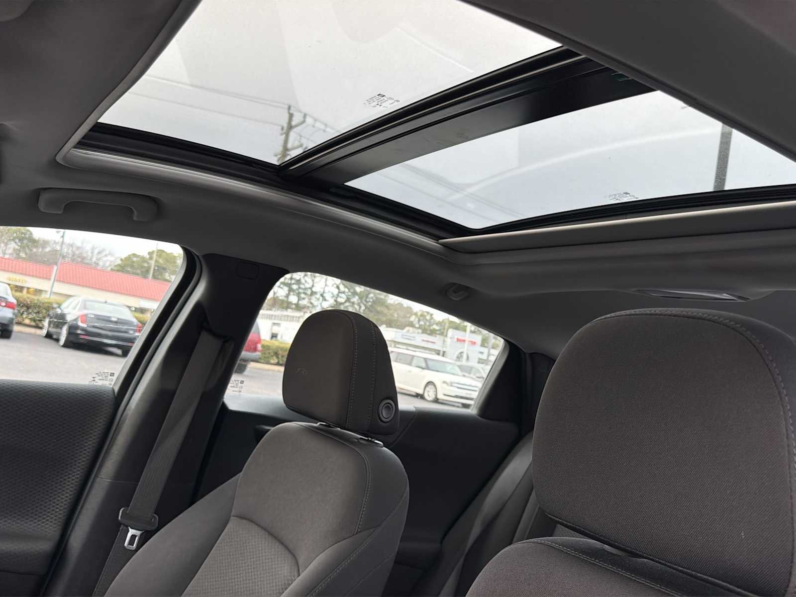 Thumbnail: 2024 Chevrolet Malibu - 16