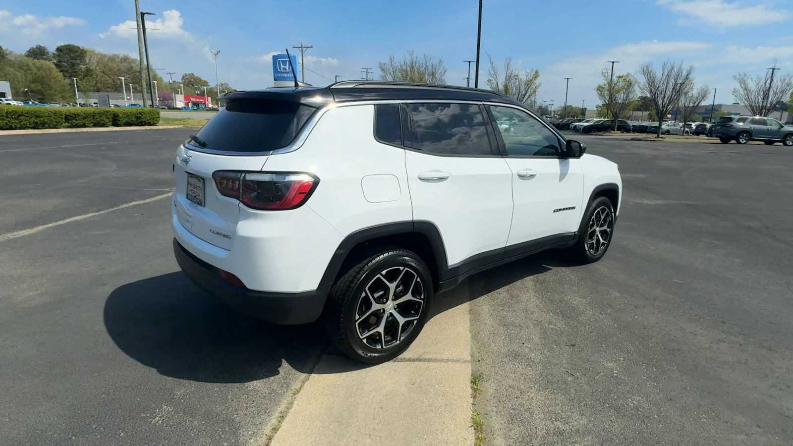 Thumbnail: 2024 Jeep Compass - 8